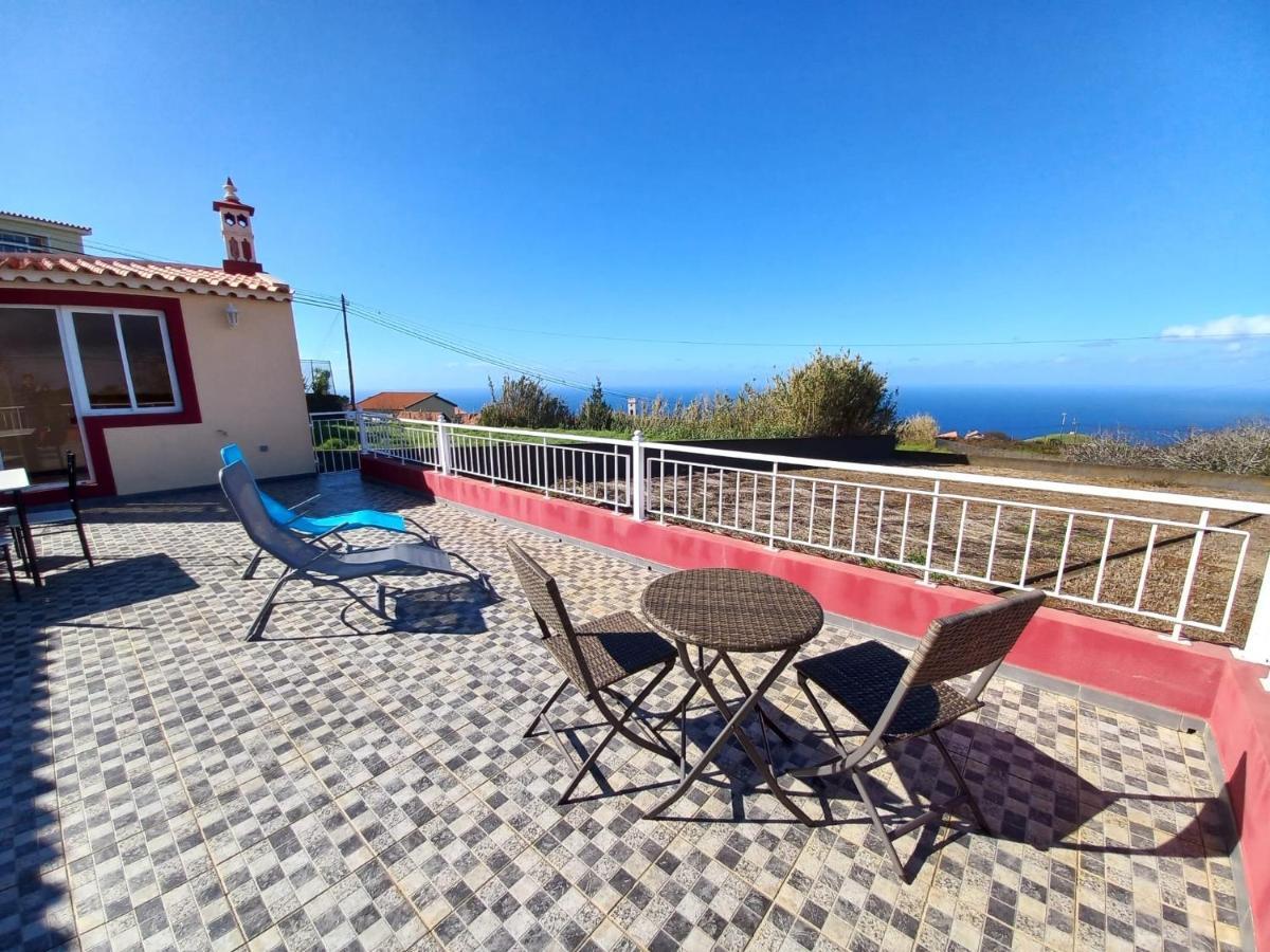 Casa Abreu Gouveia In Ponta Do Pargo Vila Calheta  Exterior foto